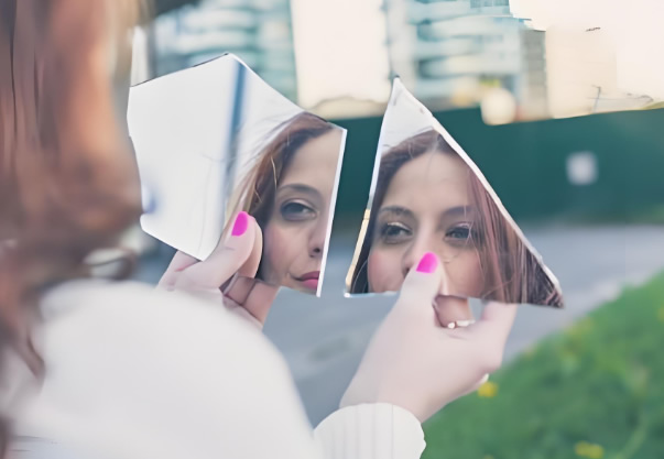 成都出軌調(diào)查遭遇背叛后女人需守好四個原則